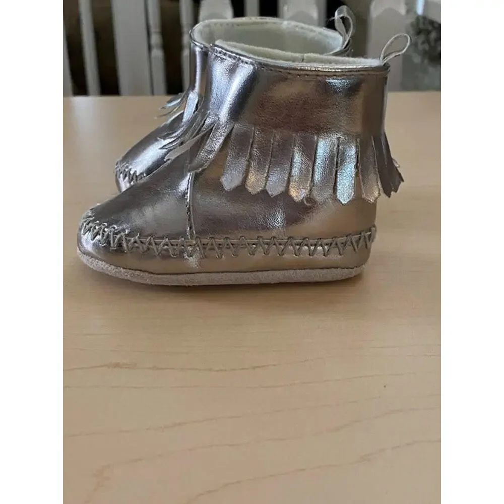 Baby Girl Metallic Moccasin Boho Slip-On Booties 0-6 MONTHS